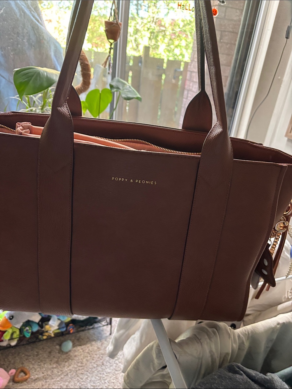 Poppy and Peonies Chestnut Multitasker